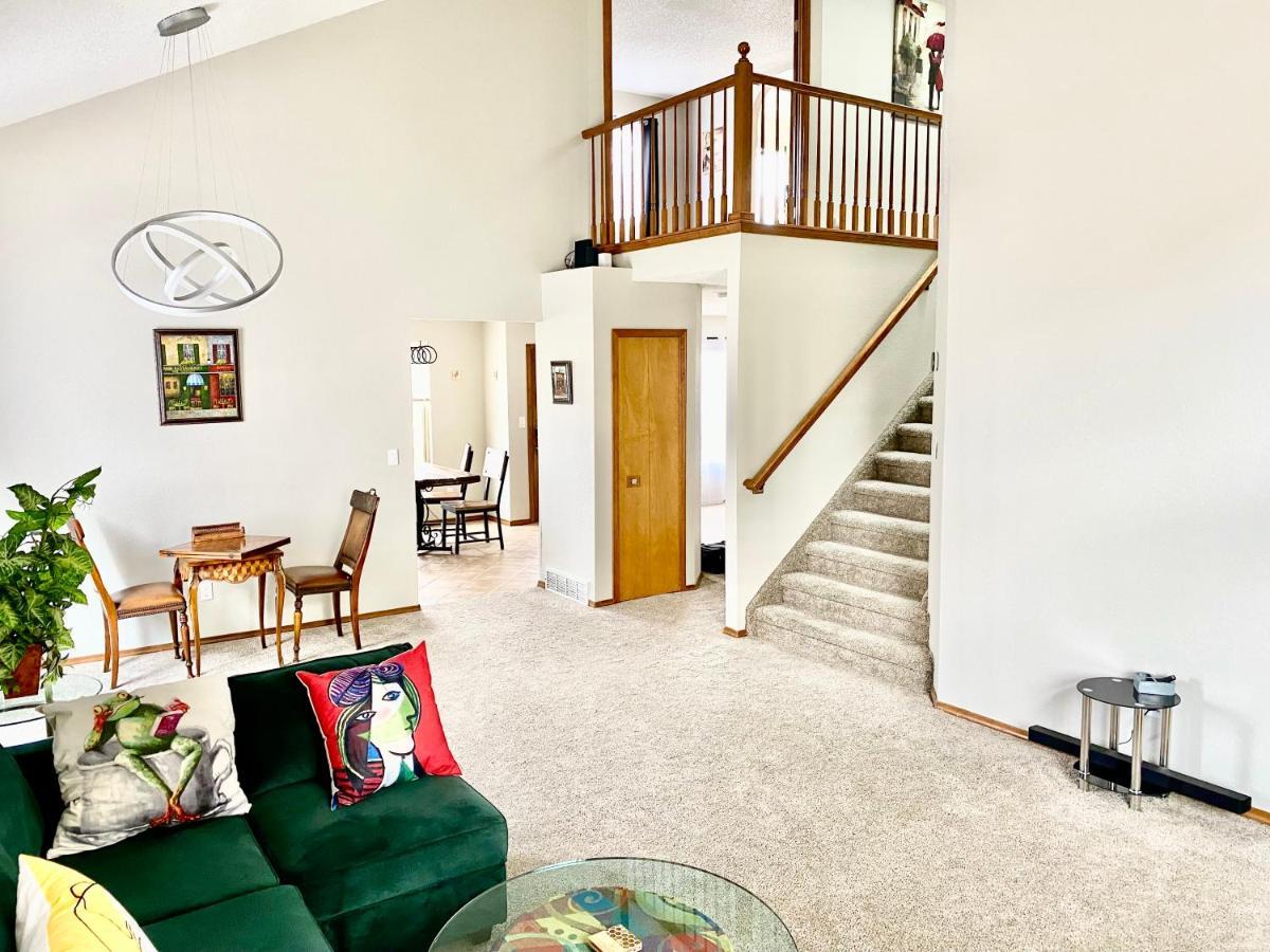 Artsy Home Close To Usafa With Fireplace And Patio Colorado Springs Buitenkant foto