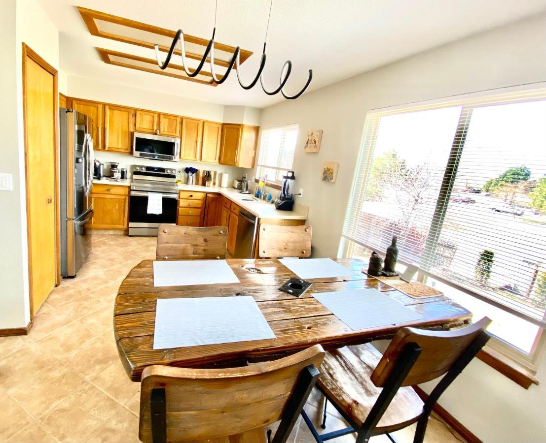 Artsy Home Close To Usafa With Fireplace And Patio Colorado Springs Buitenkant foto