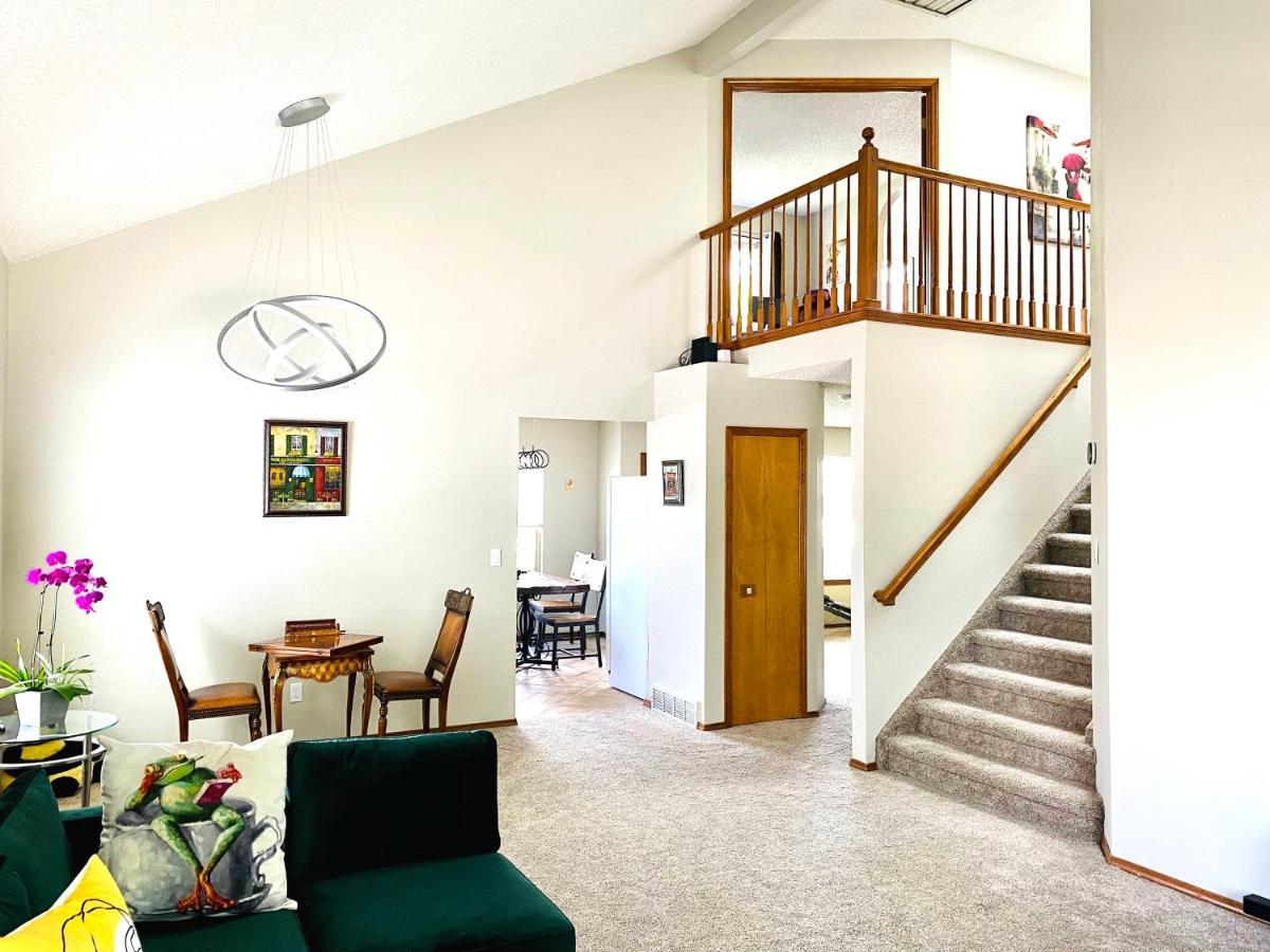 Artsy Home Close To Usafa With Fireplace And Patio Colorado Springs Buitenkant foto